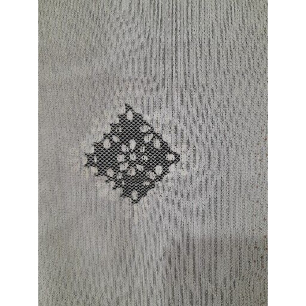 Vintage Spanish Floral Lace Tablecloth, Large 84x75 Inches - Picture 10 of 10